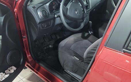 Renault Logan II, 2015 год, 850 000 рублей, 7 фотография