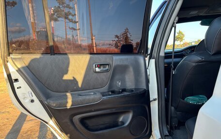 Toyota Kluger I, 2001 год, 1 000 000 рублей, 9 фотография