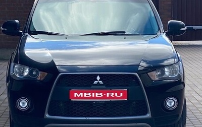 Mitsubishi Outlander III рестайлинг 3, 2012 год, 900 000 рублей, 1 фотография