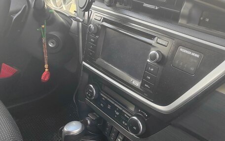 Toyota Auris II, 2013 год, 1 360 000 рублей, 9 фотография