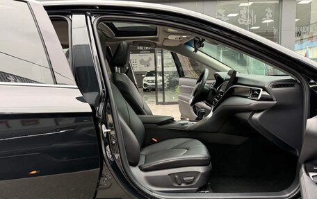 Toyota Camry, 2021 год, 2 590 000 рублей, 15 фотография
