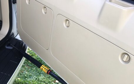 Toyota Land Cruiser Prado 150 рестайлинг 2, 2014 год, 3 570 000 рублей, 7 фотография