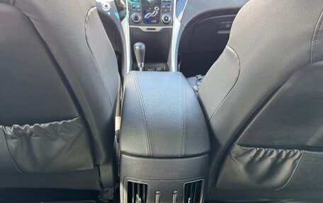 Hyundai Sonata VI, 2010 год, 1 050 000 рублей, 17 фотография