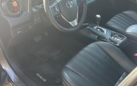 Toyota RAV4, 2017 год, 2 950 000 рублей, 4 фотография