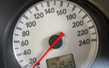 Mitsubishi Outlander III рестайлинг 3, 2006 год, 750 000 рублей, 9 фотография