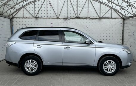 Mitsubishi Outlander III рестайлинг 3, 2012 год, 1 390 000 рублей, 9 фотография