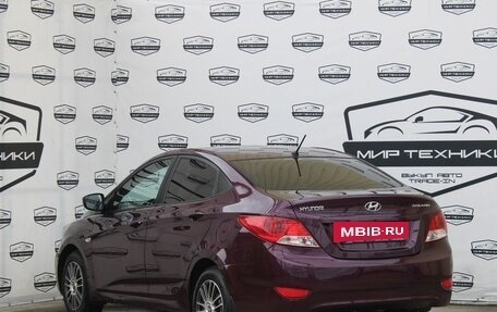 Hyundai Solaris II рестайлинг, 2012 год, 870 000 рублей, 7 фотография