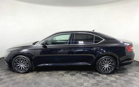 Skoda Superb III рестайлинг, 2018 год, 2 390 000 рублей, 8 фотография