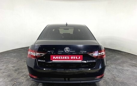 Skoda Superb III рестайлинг, 2018 год, 2 390 000 рублей, 6 фотография