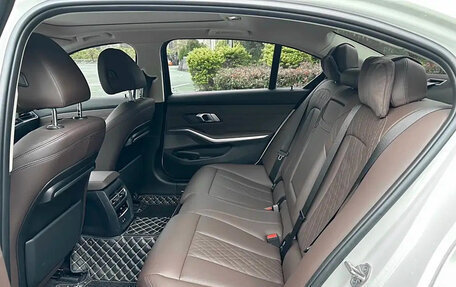 BMW 3 серия, 2022 год, 3 500 000 рублей, 10 фотография