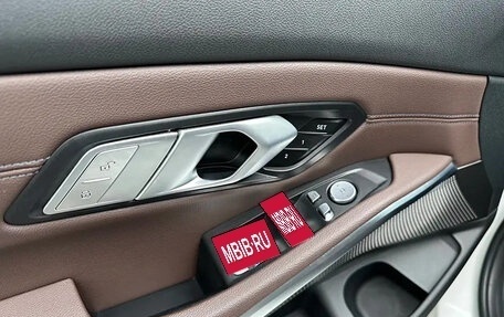 BMW 3 серия, 2022 год, 3 500 000 рублей, 11 фотография