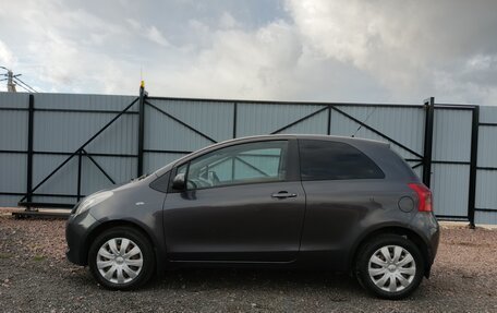 Toyota Yaris III рестайлинг, 2008 год, 750 000 рублей, 3 фотография