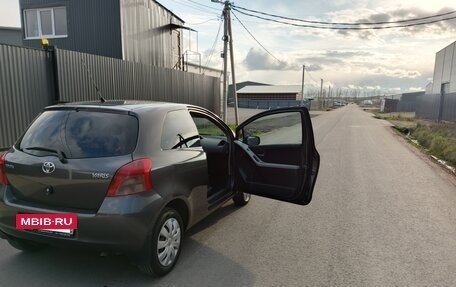 Toyota Yaris III рестайлинг, 2008 год, 750 000 рублей, 10 фотография