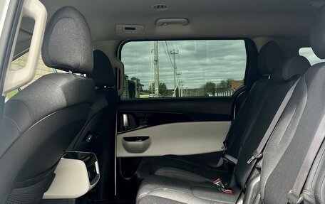 KIA Carnival, 2021 год, 4 200 000 рублей, 18 фотография
