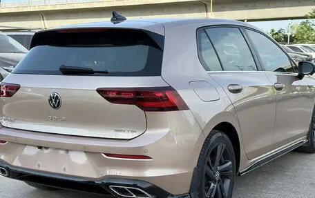 Volkswagen Golf VIII, 2022 год, 1 897 000 рублей, 2 фотография