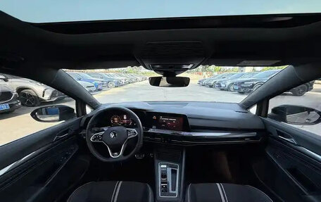 Volkswagen Golf VIII, 2022 год, 1 897 000 рублей, 5 фотография