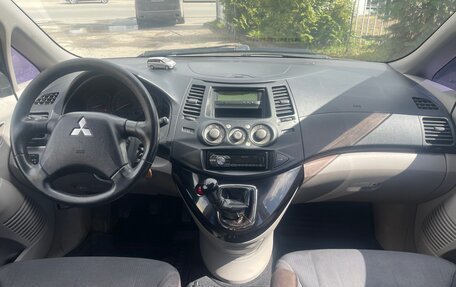 Mitsubishi Grandis, 2006 год, 765 000 рублей, 2 фотография