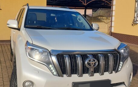 Toyota Land Cruiser Prado 150 рестайлинг 2, 2016 год, 2 900 000 рублей, 3 фотография