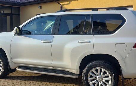 Toyota Land Cruiser Prado 150 рестайлинг 2, 2016 год, 2 900 000 рублей, 2 фотография