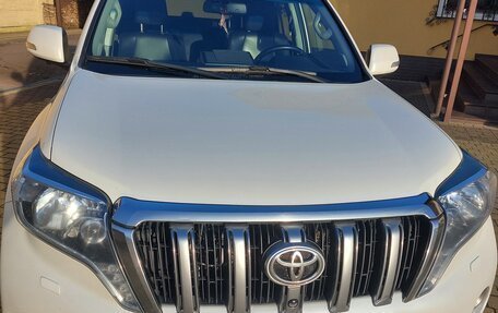 Toyota Land Cruiser Prado 150 рестайлинг 2, 2016 год, 2 900 000 рублей, 14 фотография