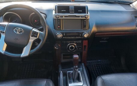Toyota Land Cruiser Prado 150 рестайлинг 2, 2016 год, 2 900 000 рублей, 12 фотография