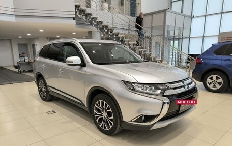 Mitsubishi Outlander III рестайлинг 3, 2017 год, 1 650 000 рублей, 3 фотография