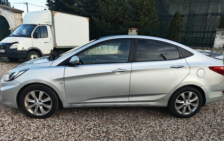 Hyundai Solaris II рестайлинг, 2012 год, 750 000 рублей, 3 фотография