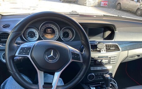 Mercedes-Benz C-Класс, 2011 год, 850 000 рублей, 6 фотография