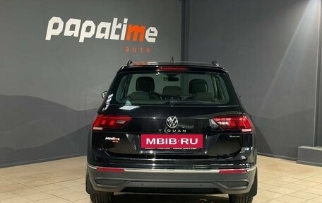 Volkswagen Tiguan II, 2021 год, 2 999 000 рублей, 4 фотография