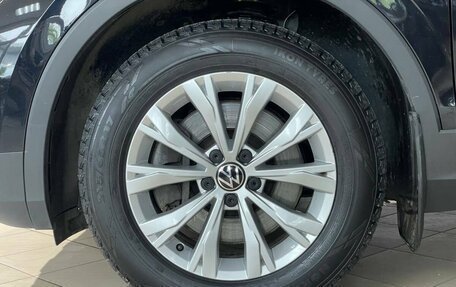 Volkswagen Tiguan II, 2021 год, 2 999 000 рублей, 18 фотография