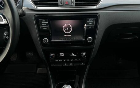 Skoda Rapid I, 2018 год, 1 295 000 рублей, 18 фотография