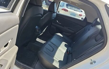 Hyundai Elantra, 2024 год, 1 530 000 рублей, 6 фотография