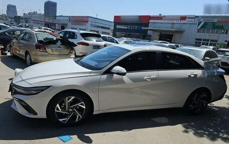 Hyundai Elantra, 2024 год, 1 530 000 рублей, 8 фотография