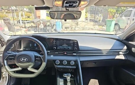 Hyundai Elantra, 2024 год, 1 530 000 рублей, 3 фотография