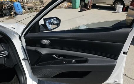 Hyundai Elantra, 2024 год, 1 530 000 рублей, 17 фотография