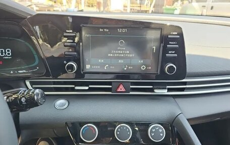 Hyundai Elantra, 2024 год, 1 530 000 рублей, 16 фотография