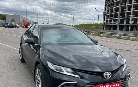 Toyota Camry, 2021 год, 3 665 000 рублей, 4 фотография