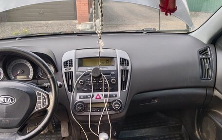 KIA cee'd I рестайлинг, 2008 год, 750 000 рублей, 7 фотография