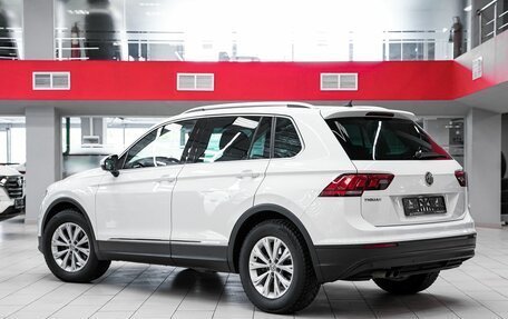 Volkswagen Tiguan II, 2018 год, 1 749 000 рублей, 4 фотография