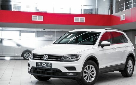 Volkswagen Tiguan II, 2018 год, 1 749 000 рублей, 5 фотография