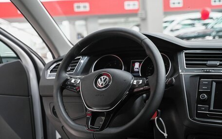 Volkswagen Tiguan II, 2018 год, 1 749 000 рублей, 9 фотография