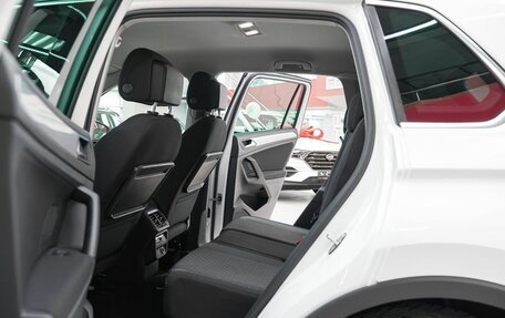 Volkswagen Tiguan II, 2018 год, 1 749 000 рублей, 11 фотография