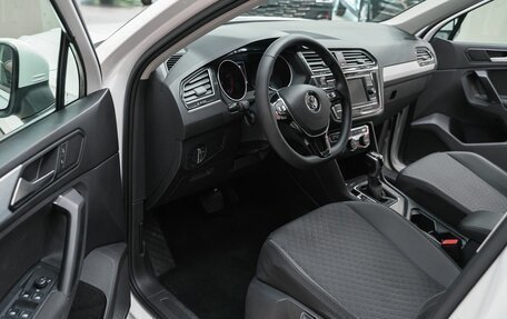 Volkswagen Tiguan II, 2018 год, 1 749 000 рублей, 8 фотография