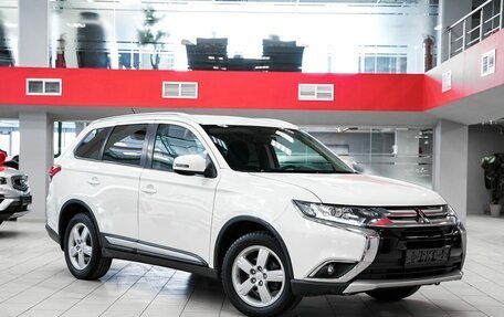 Mitsubishi Outlander III рестайлинг 3, 2016 год, 1 509 000 рублей, 3 фотография