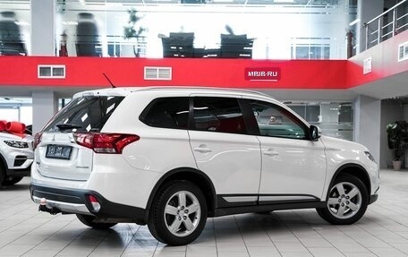 Mitsubishi Outlander III рестайлинг 3, 2016 год, 1 509 000 рублей, 2 фотография
