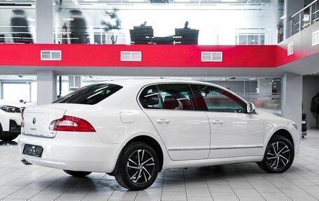 Skoda Superb III рестайлинг, 2012 год, 949 000 рублей, 2 фотография