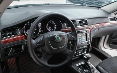 Skoda Superb III рестайлинг, 2012 год, 949 000 рублей, 9 фотография