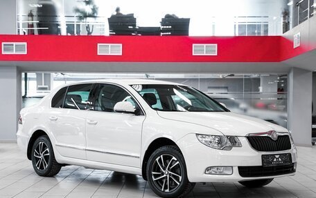Skoda Superb III рестайлинг, 2012 год, 949 000 рублей, 3 фотография
