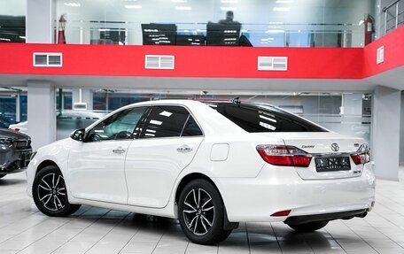 Toyota Camry, 2018 год, 2 099 000 рублей, 4 фотография