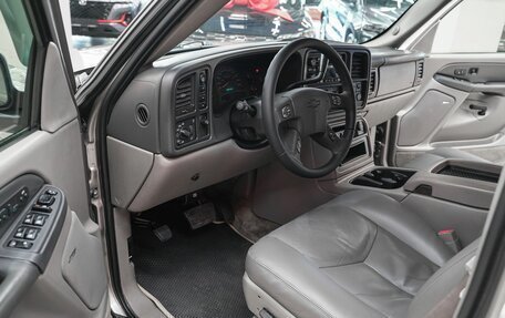 Chevrolet Tahoe II, 2002 год, 999 000 рублей, 6 фотография